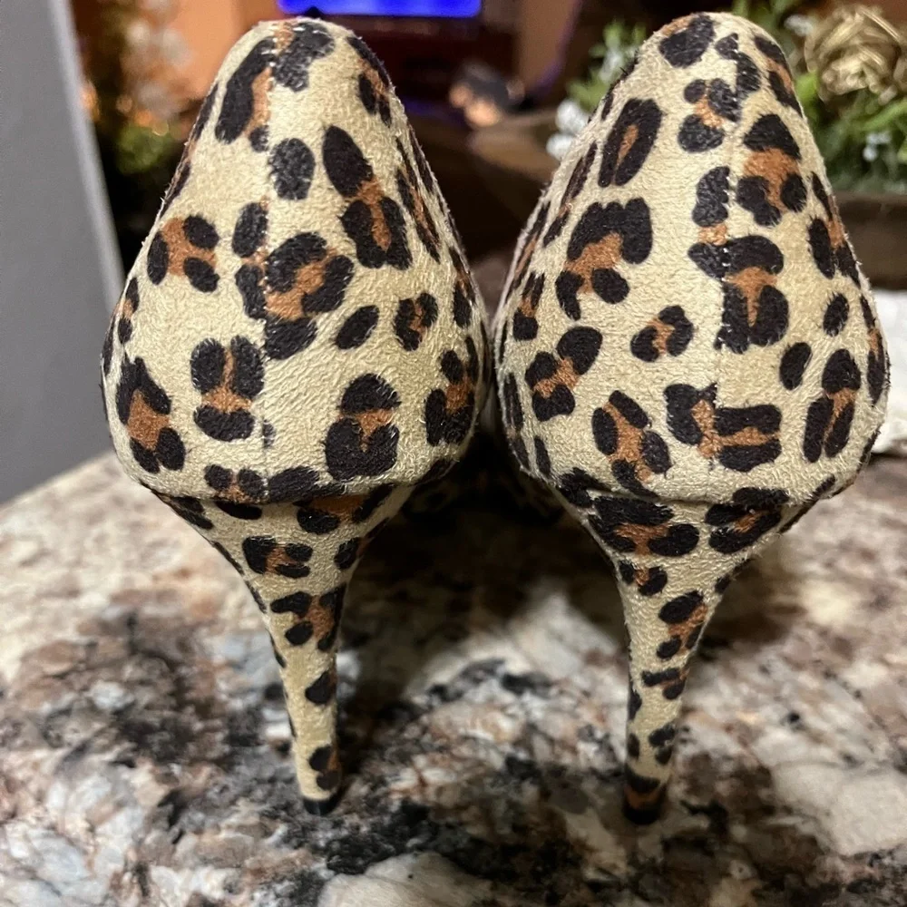 Leopard Print Women’s Heels Size 8.5